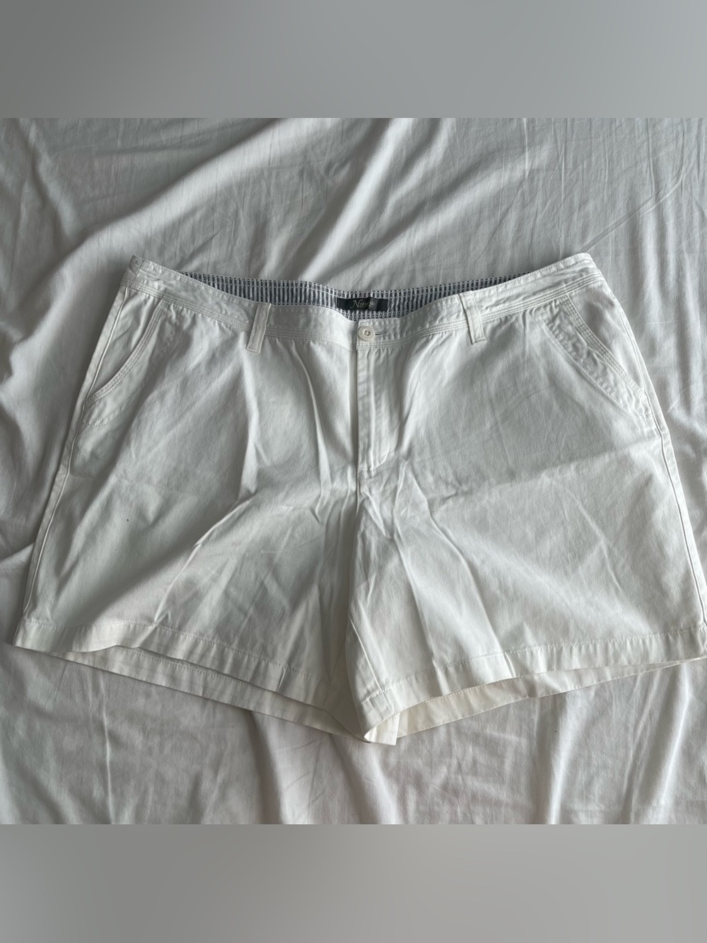 Natural Reflections White 100% Cotton Shorts Size 20W Casual Summer Mid Rise